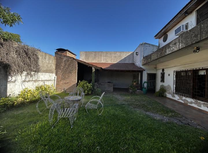 Casa · 148m² · 5 Ambientes · 1 Cochera