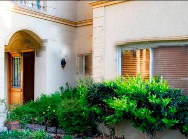 Casa · 340m² · 5 Ambientes