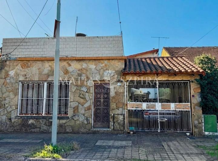 Casa · 134m² · 3 Ambientes · 2 Cocheras