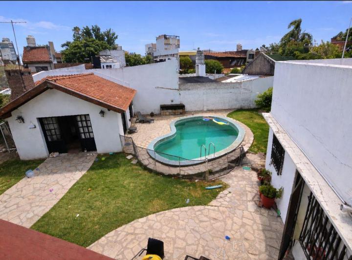 Casa · 293m² · 6 Ambientes · 1 Cochera