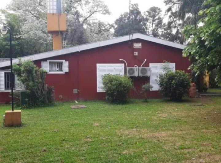 Casa · 400m² · 5 Ambientes · 2 Cocheras