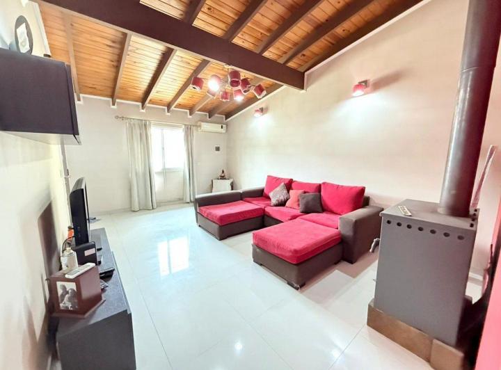 Casa · 150m² · 4 Ambientes · 1 Cochera