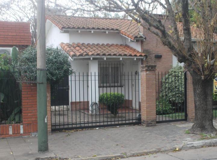 Casa · 90m² · 3 Ambientes · 1 Cochera