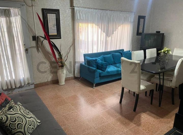 Casa · 76m² · 3 Ambientes · 1 Cochera