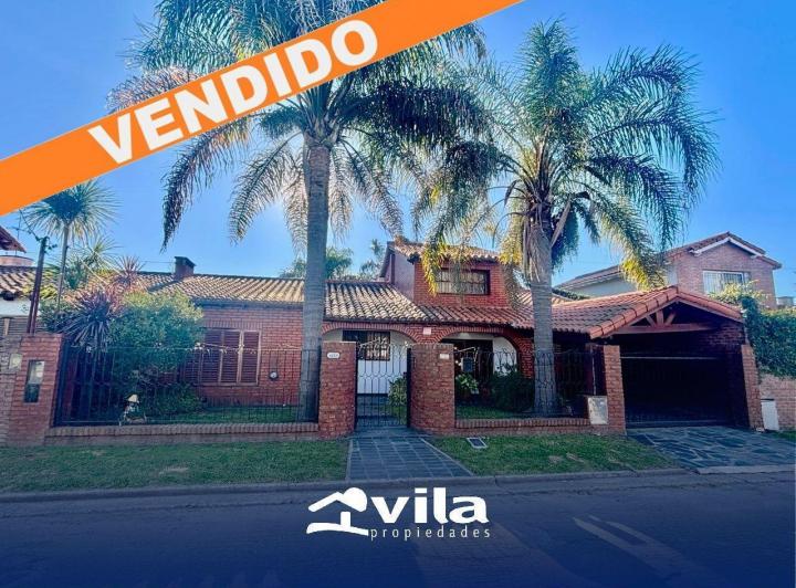 Casa · 171m² · 5 Ambientes · 1 Cochera