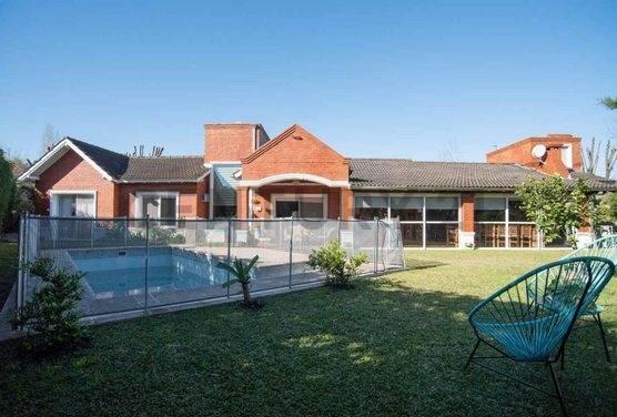 Casa · 250m² · 4 Ambientes