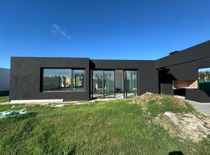 Casa · 171m² · 4 Ambientes
