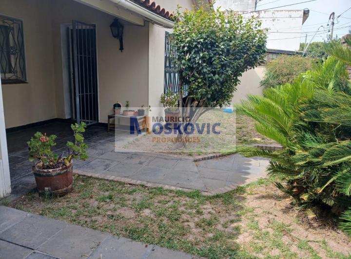 Casa · 120m² · 4 Ambientes · 2 Cocheras
