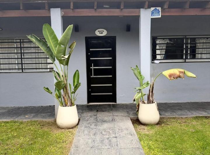Casa · 486m² · 5 Ambientes · 2 Cocheras