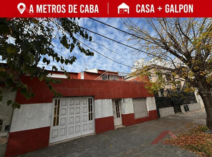 Casa · 334m² · 4 Ambientes · 2 Cocheras
