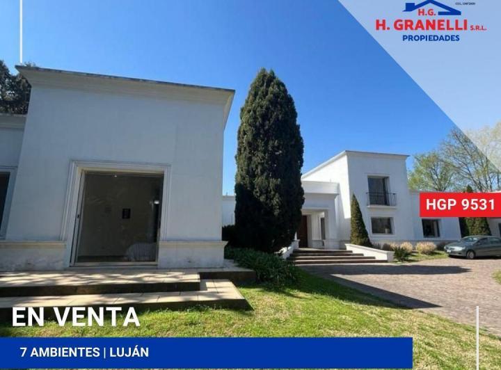 Casa · 800m² · 7 Ambientes · 3 Cocheras