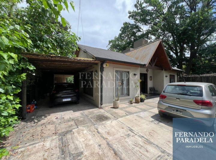 Casa · 210m² · 5 Ambientes · 3 Cocheras