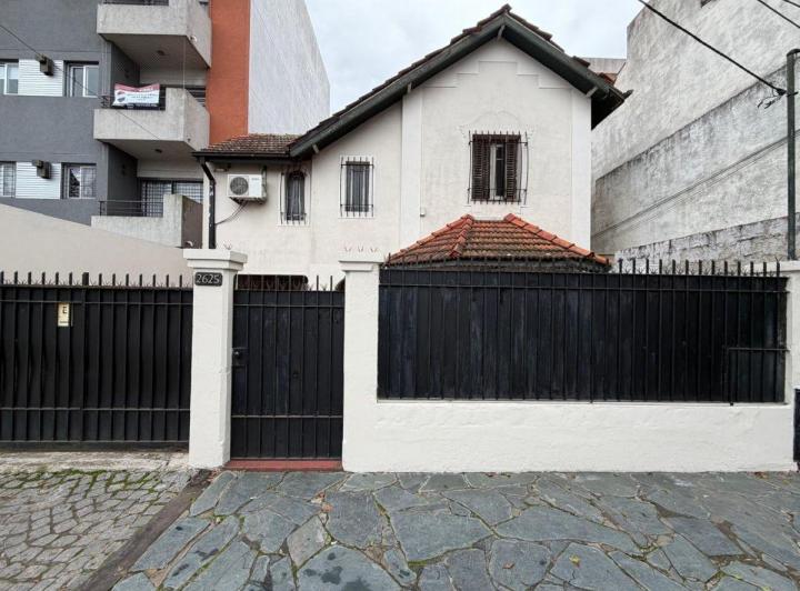 Casa · 150m² · 4 Ambientes · 1 Cochera