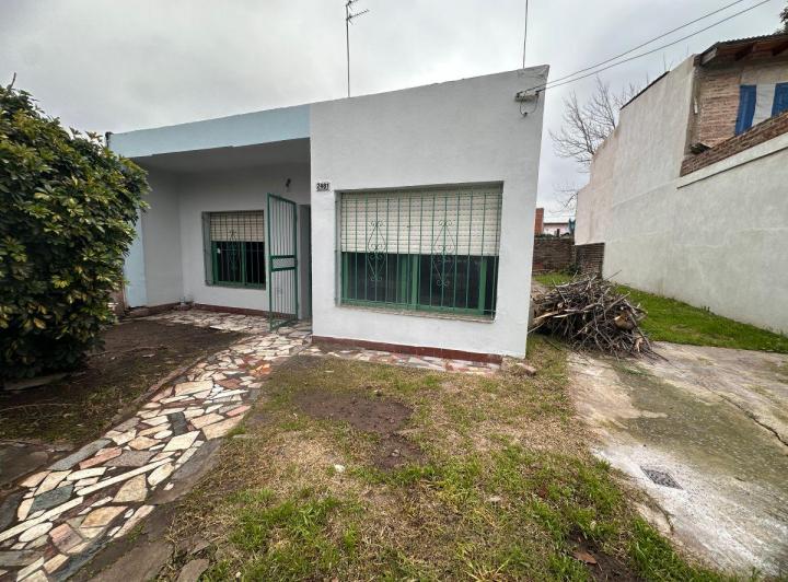 Casa · 90m² · 3 Ambientes · 3 Cocheras