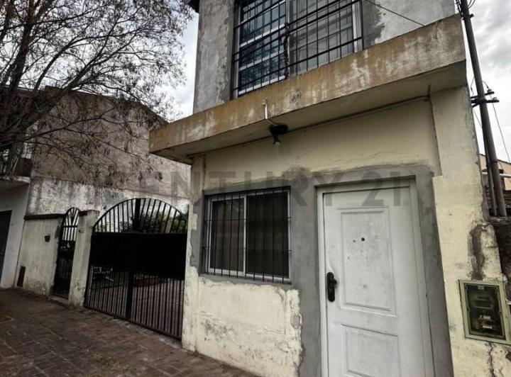 Casa · 95m² · 3 Ambientes · 1 Cochera