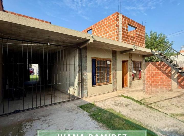 Casa · 300m² · 3 Ambientes