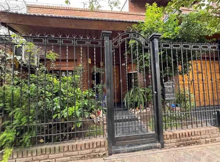 Casa · 120m² · 4 Ambientes · 1 Cochera