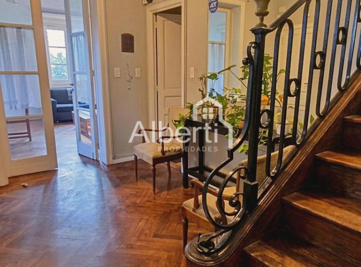 Casa · 172m² · 5 Ambientes · 2 Cocheras