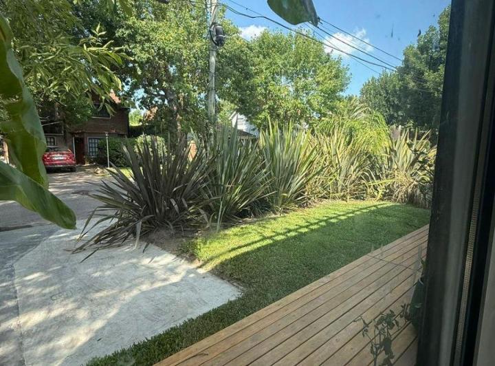 Casa · 220m² · 5 Ambientes