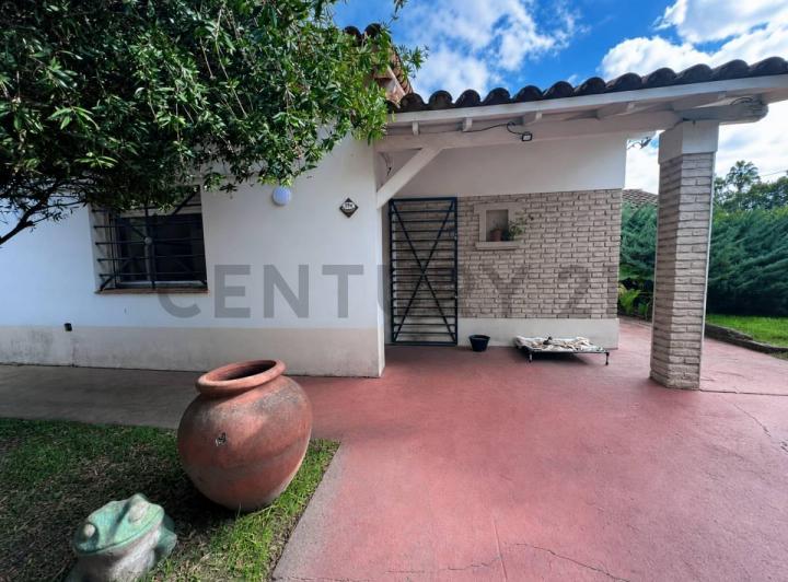 Casa · 100m² · 5 Ambientes · 1 Cochera