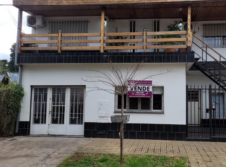 Casa · 95m² · 3 Ambientes · 1 Cochera