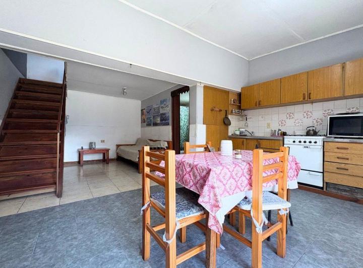 Casa · 172m² · 5 Ambientes · 2 Cocheras
