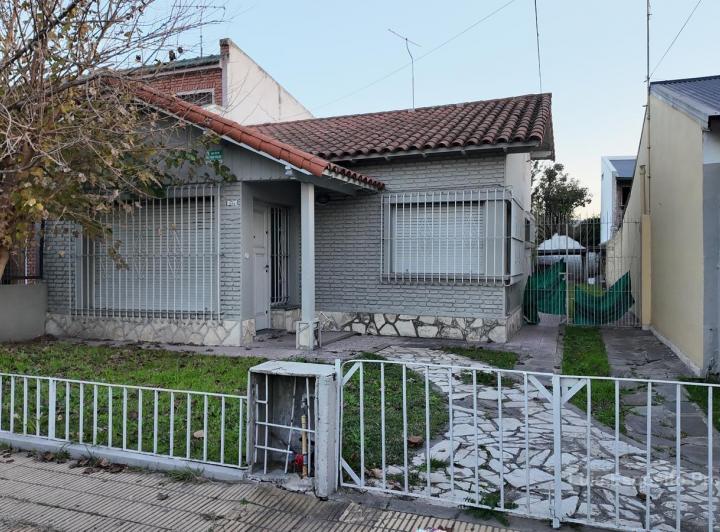 Casa · 85m² · 3 Ambientes · 1 Cochera
