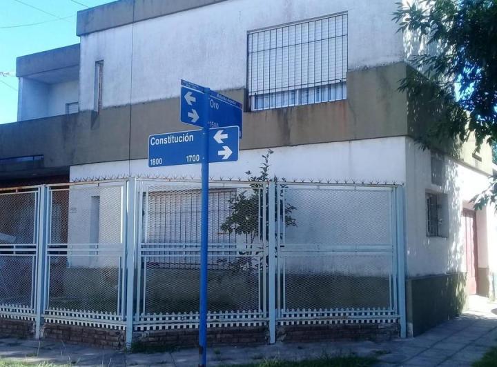 Casa · 120m² · 4 Ambientes · 2 Cocheras