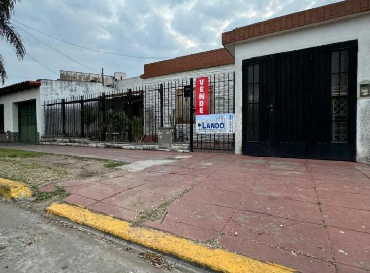 Casa · 100m² · 4 Ambientes · 1 Cochera