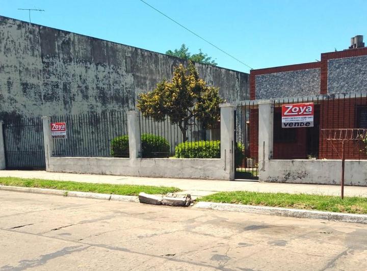 Casa · 150m² · 3 Ambientes · 10 Cocheras