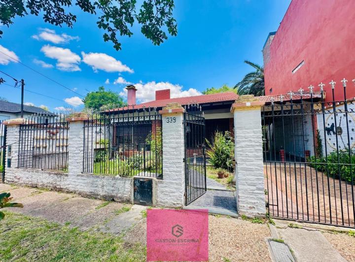 Casa · 120m² · 3 Ambientes · 2 Cocheras