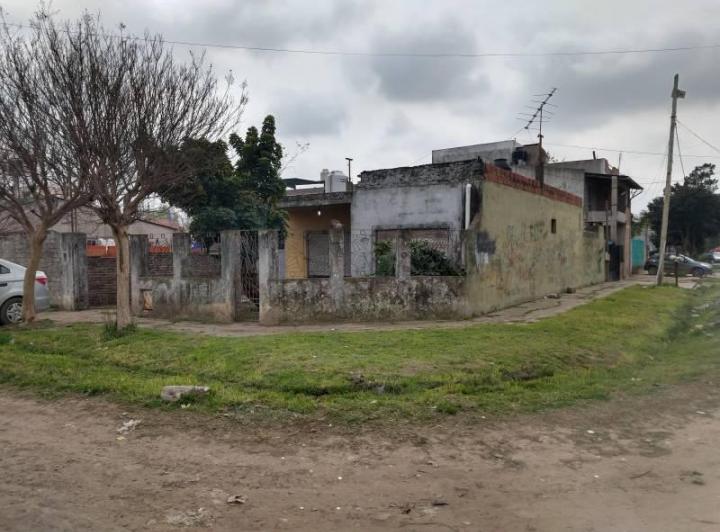 Casa · 98m² · 2 Dormitorios · 1 Cochera