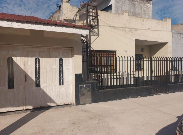 Casa · 110m² · 5 Ambientes · 1 Cochera