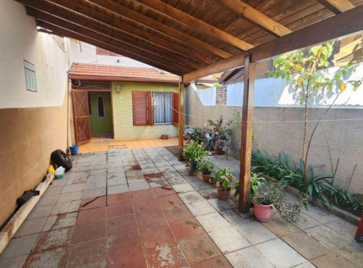 Casa · 86m² · 4 Ambientes · 1 Cochera
