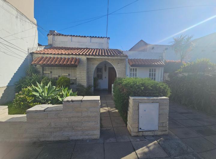 Casa · 185m² · 5 Ambientes · 1 Cochera