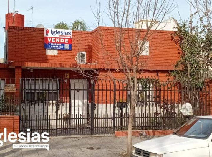 Casa · 210m² · 3 Ambientes