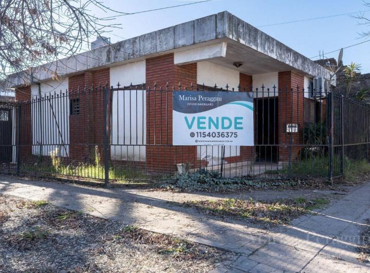 Casa · 83m² · 3 Ambientes · 1 Cochera