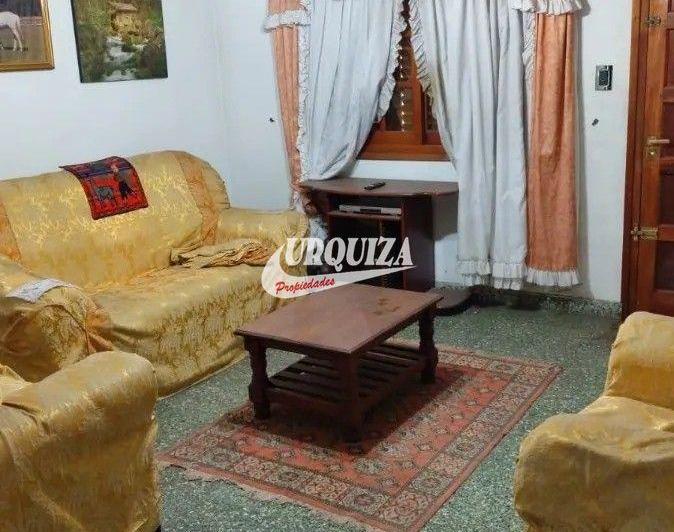 Casa · 180m² · 3 Ambientes · 2 Cocheras