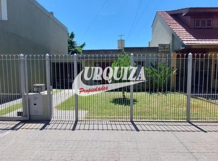 Casa · 135m² · 3 Ambientes · 3 Cocheras