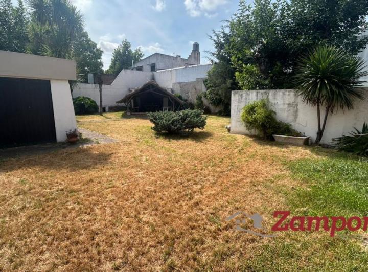 Casa · 150m² · 5 Ambientes · 2 Cocheras