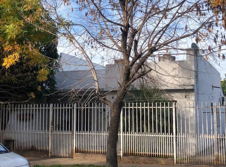 Casa · 150m² · 5 Ambientes · 1 Cochera