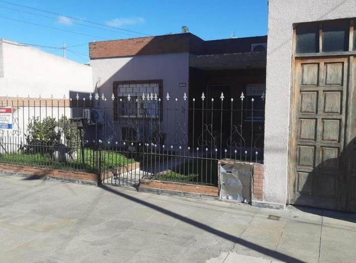 Casa · 190m² · 4 Ambientes · 1 Cochera