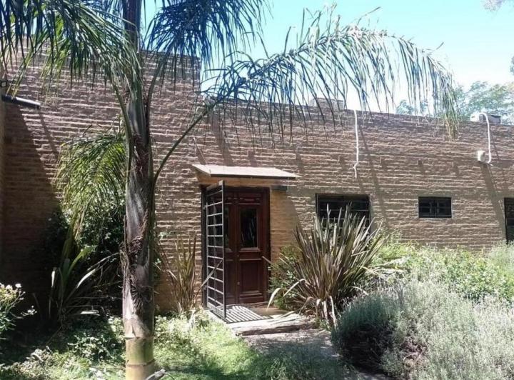 Casa · 140m² · 3 Ambientes · 1 Cochera