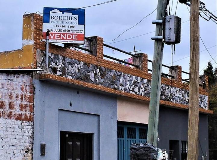 Casa · 190m² · 6 Ambientes · 2 Cocheras