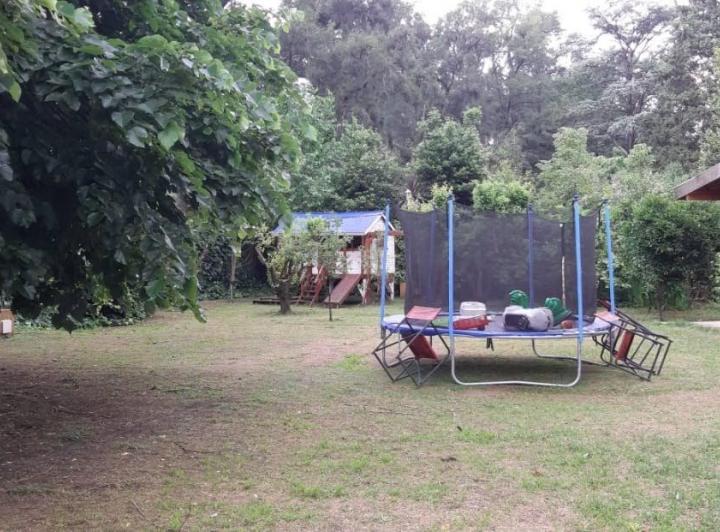 Casa · 400m² · 5 Ambientes · 3 Cocheras