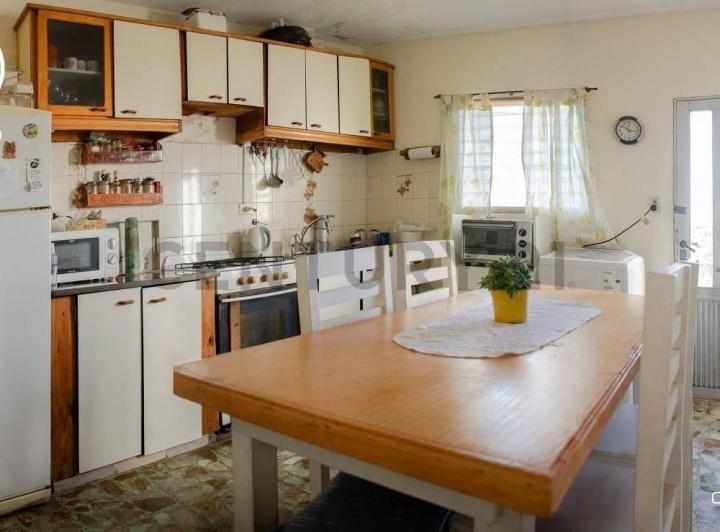Casa · 100m² · 6 Ambientes