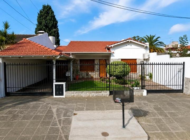 Casa · 196m² · 5 Ambientes