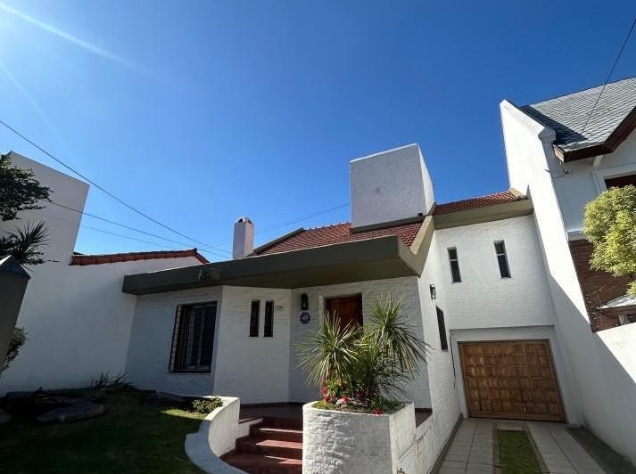 Casa · 180m² · 4 Ambientes
