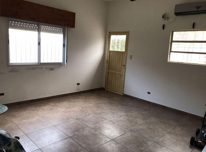 Casa · 80m² · 3 Ambientes · 2 Cocheras