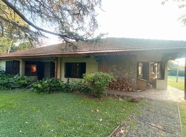 Casa · 134m² · 4 Ambientes · 2 Cocheras